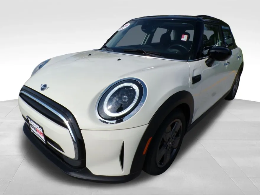2023 Mini Cooper 4 Door Hardtop Signature photo 1