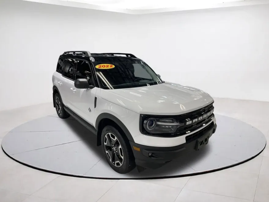2022 Ford Bronco Sport Outer Banks photo 1