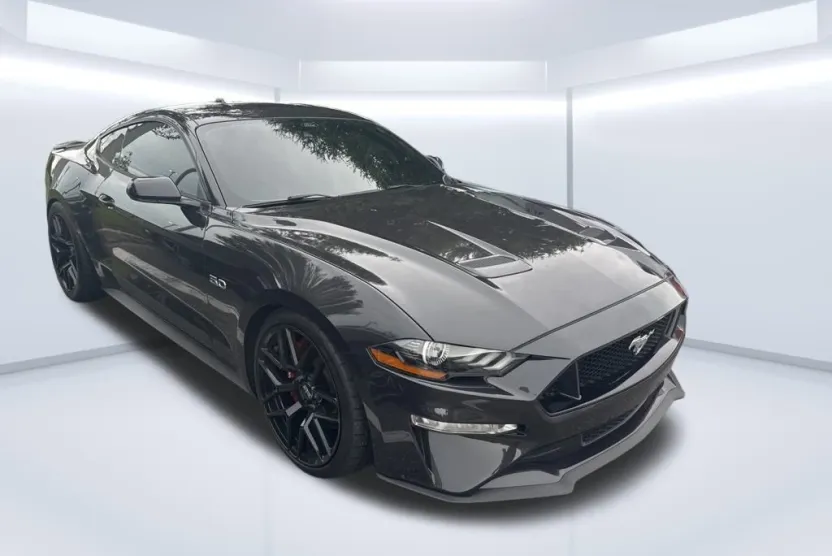 2022 Ford Mustang GT Premium photo 1