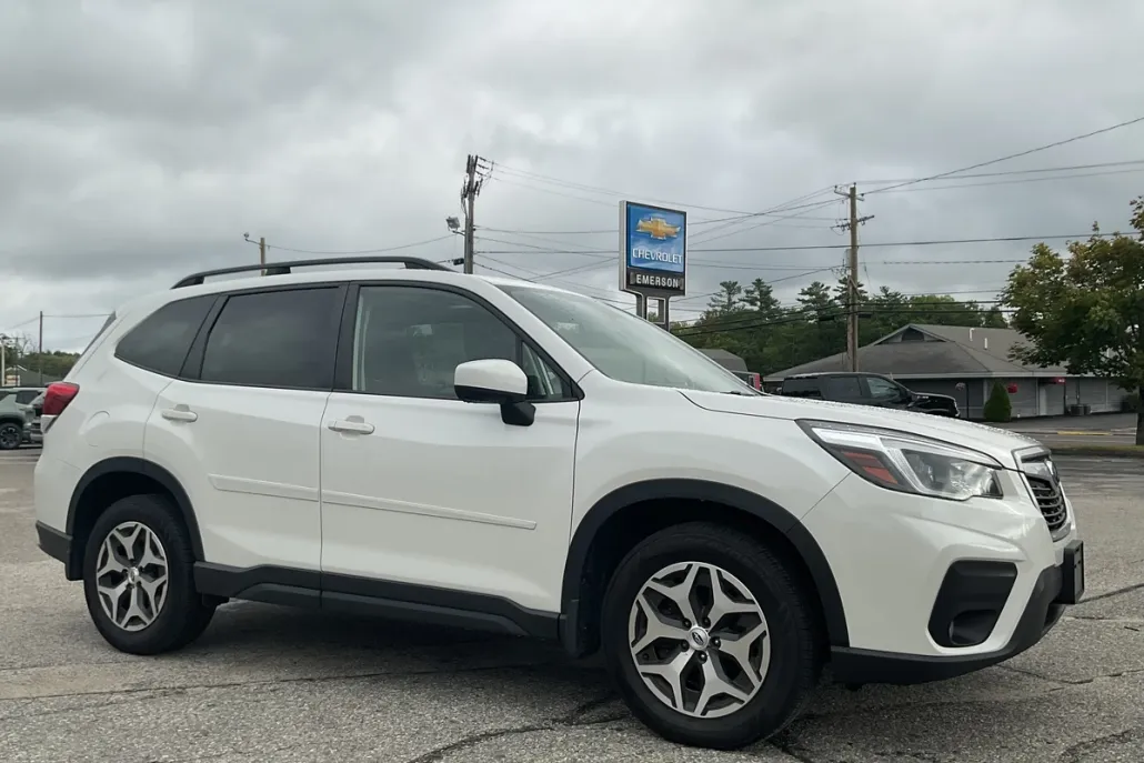 2021 Subaru Forester Premium photo 1