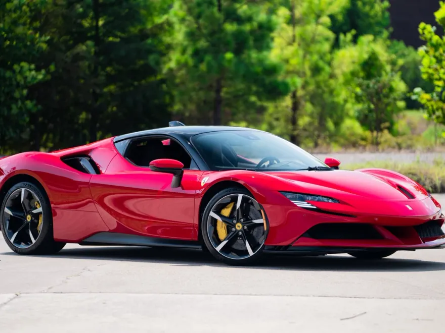 2023 Ferrari SF90 Stradale photo 1