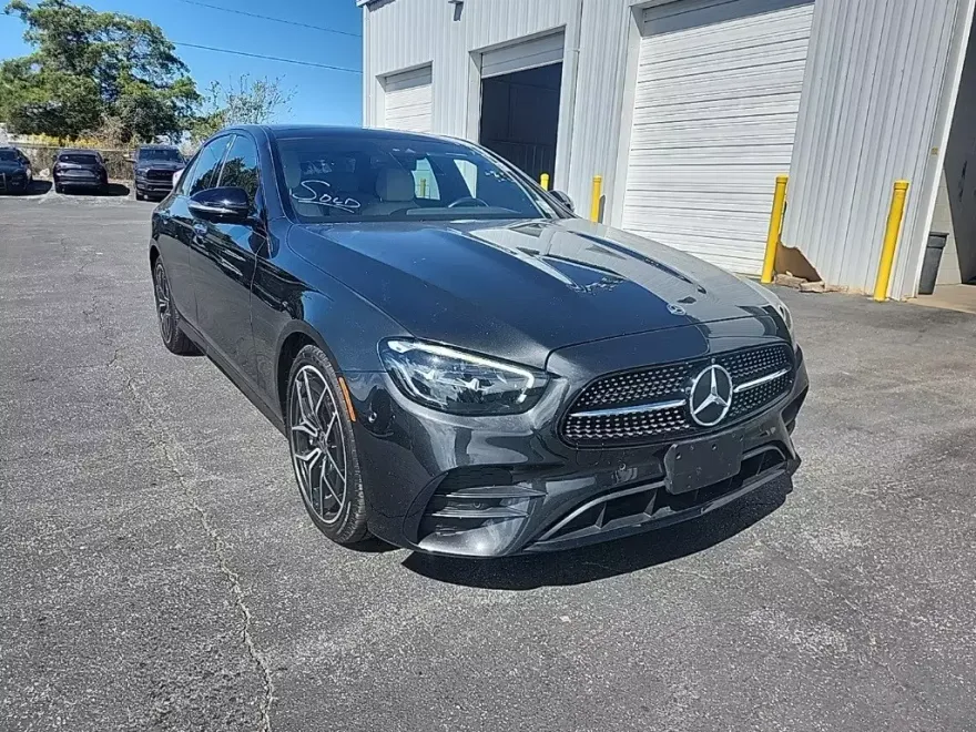 2021 Mercedes Benz E 350 4MATIC photo 1