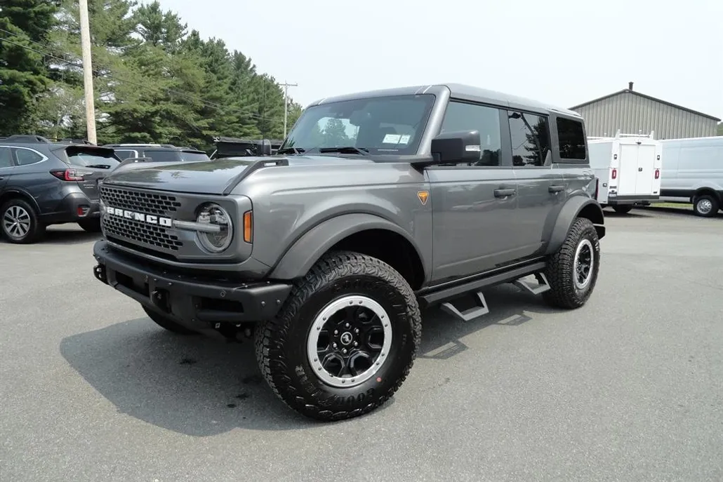 2025 Ford Bronco Badlands photo 1