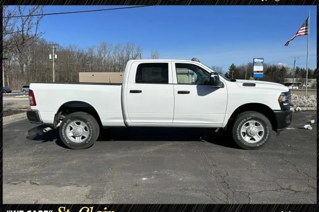 2024 Ram 3500 Tradesman photo 1
