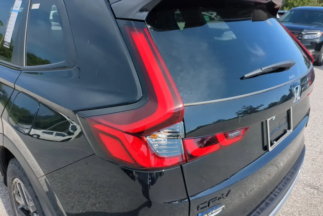 2026 Honda CR-V Hybrid photo 1