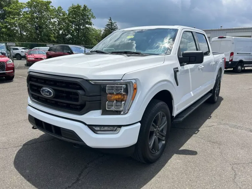 2023 Ford F-150 XLT photo 1