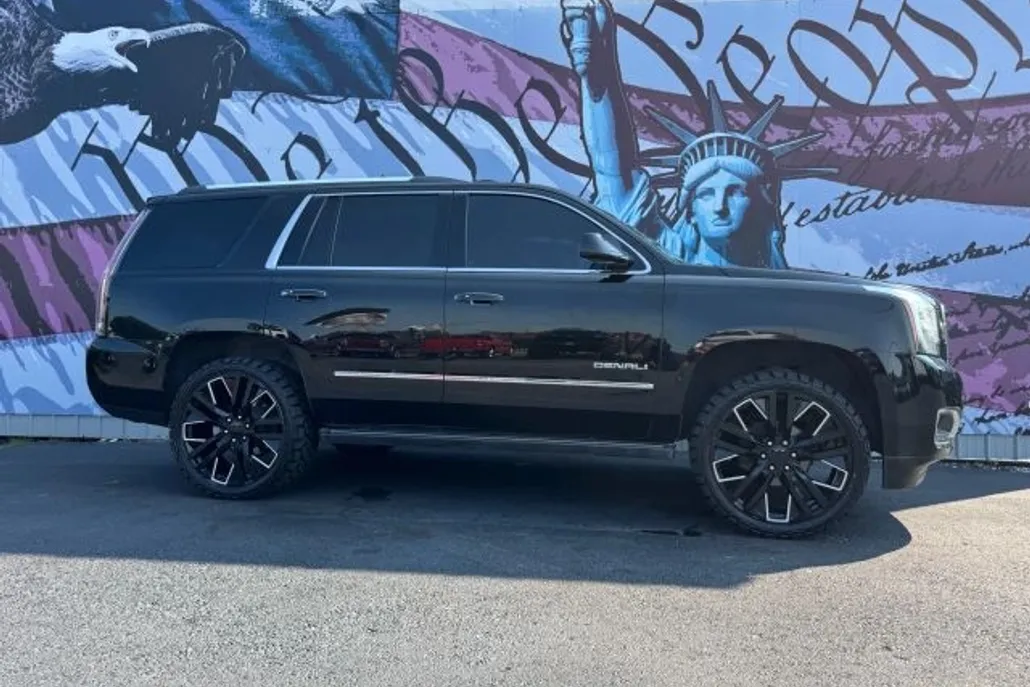 2015 Gmc Yukon Denali photo 1