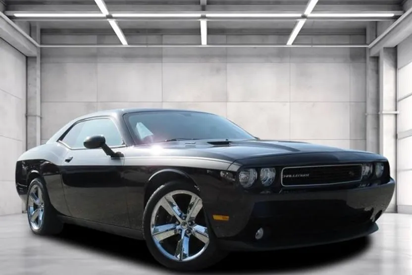 2014 Dodge Challenger R/T photo 1