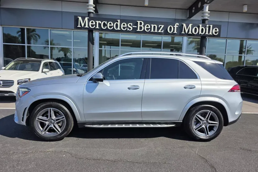2022 Mercedes Benz GLE 350 4MATIC photo 1