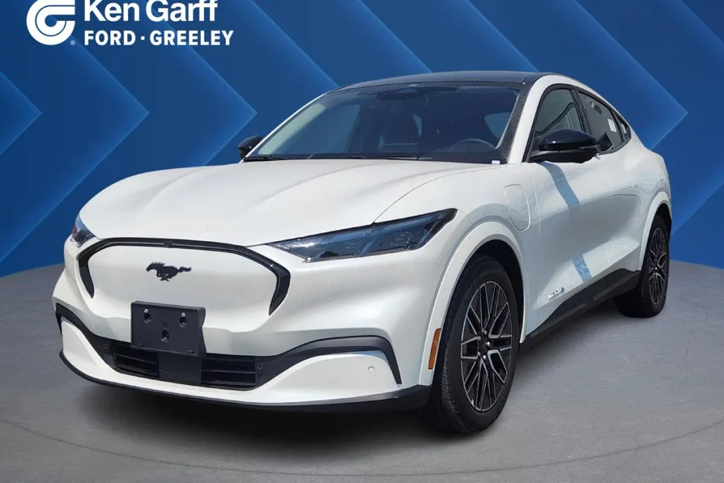 2025 Ford Mustang Mach-E Premium photo 1