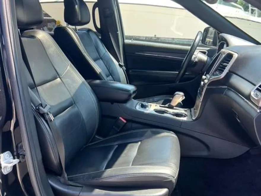 2017 Jeep Grand Cherokee Limited photo 16