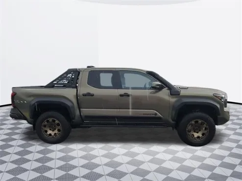 2024 Toyota Tacoma Trailhunter photo 4