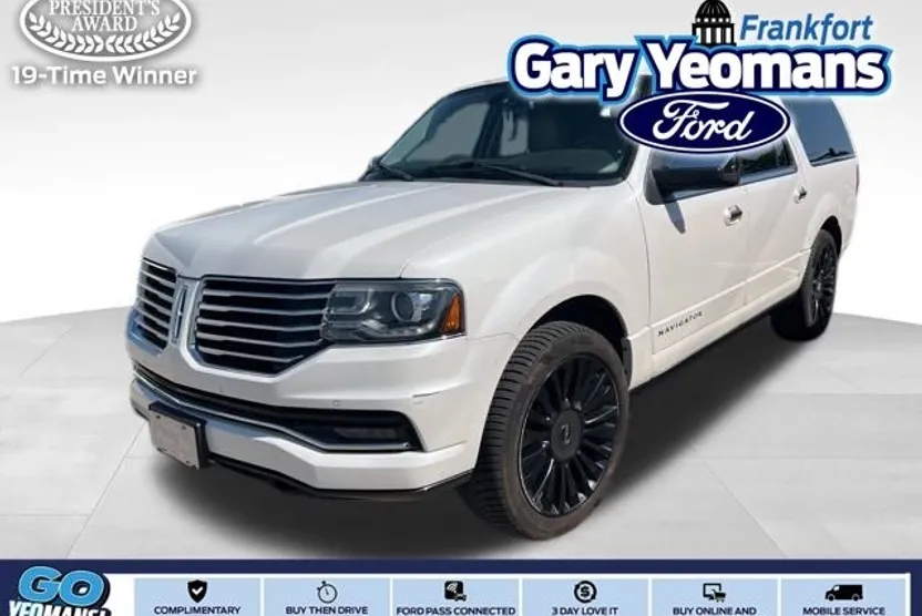 2015 Lincoln Navigator L Base photo 1