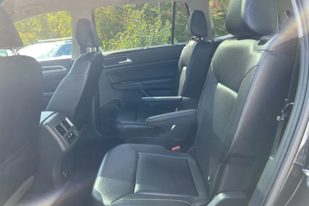 2019 Volkswagen Atlas V6 SE Technology R-Line photo 1