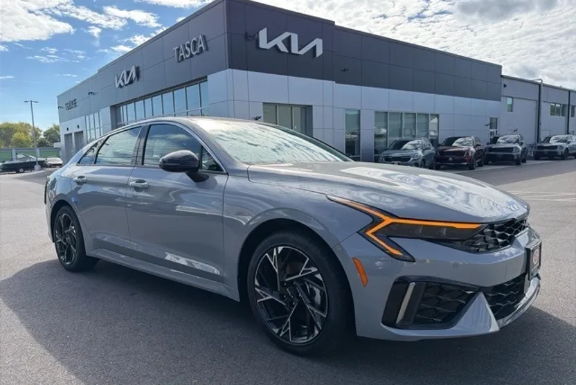 2026 Kia K5 GT-Line photo 1
