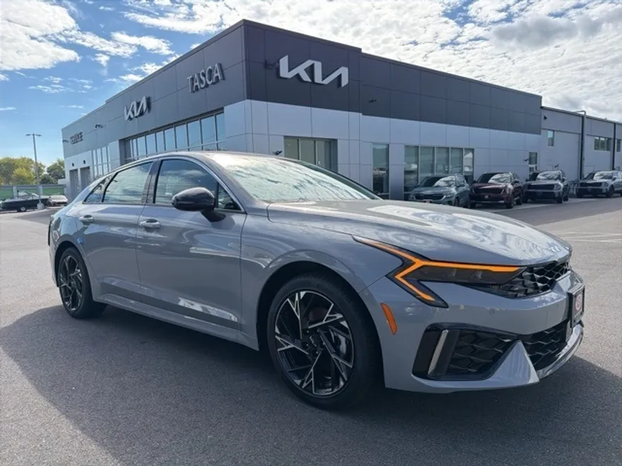 2026 Kia K5 GT-Line photo 1