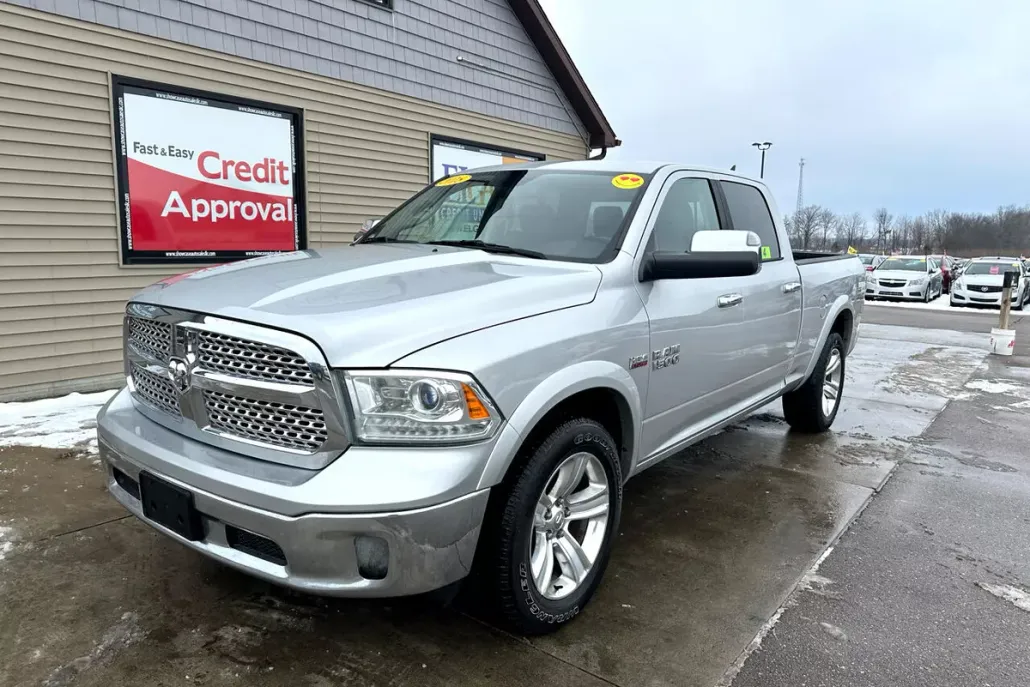 2018 Ram 1500 Laramie photo 1