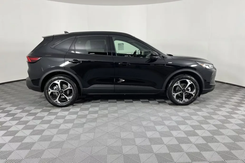 2025 Ford Escape Sport ST-Line Select photo 1