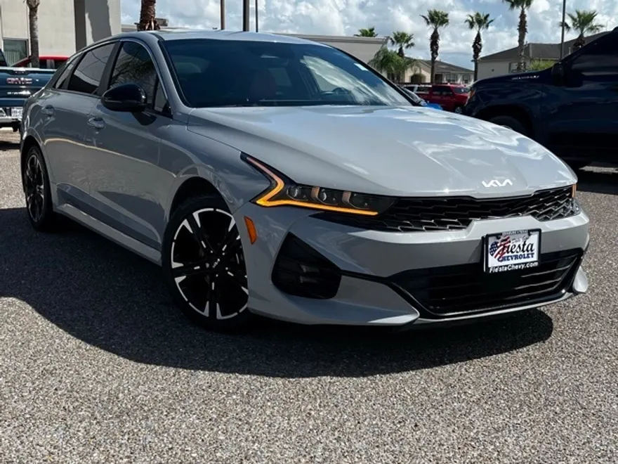 2023 Kia K5 GT-Line photo 1