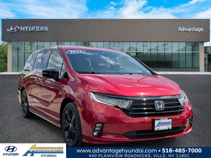 2023 Honda Odyssey Sport photo 1