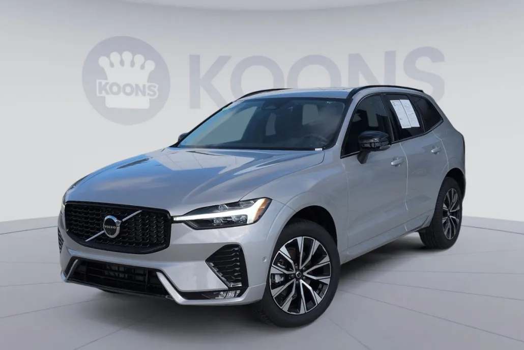 2025 Volvo XC60 B5 Plus photo 1