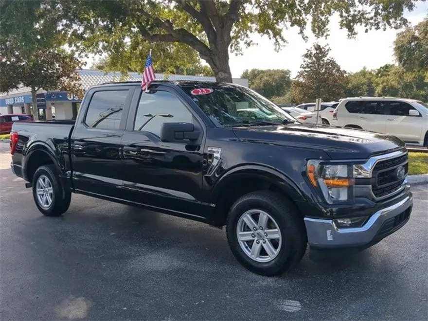 2023 Ford F-150 XLT photo 1