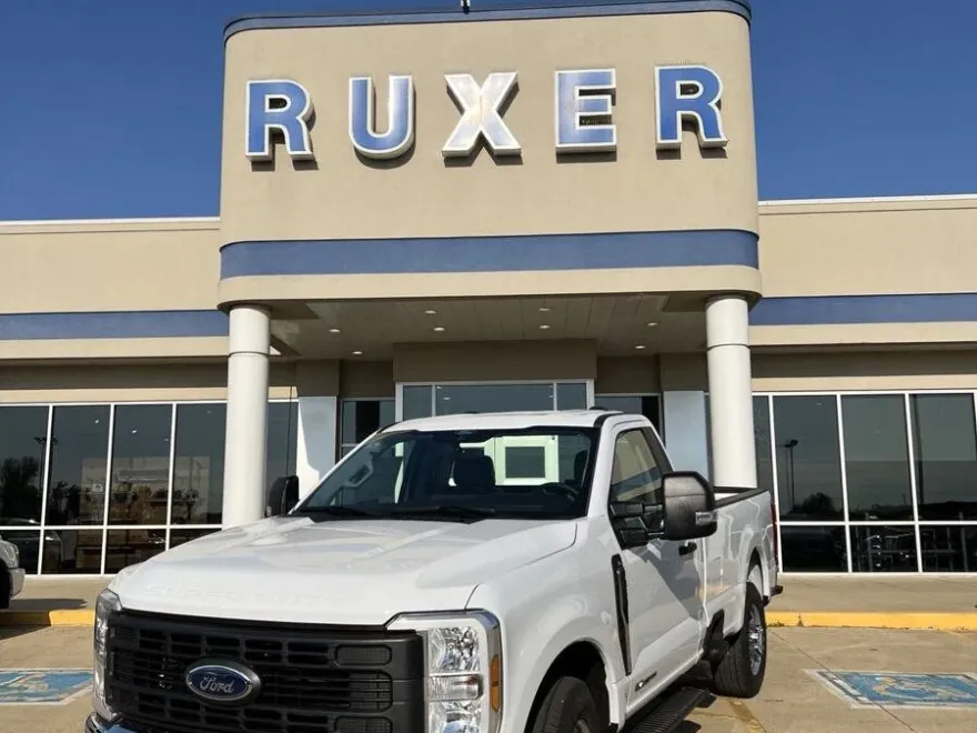 2024 Ford F-350 XL photo 1