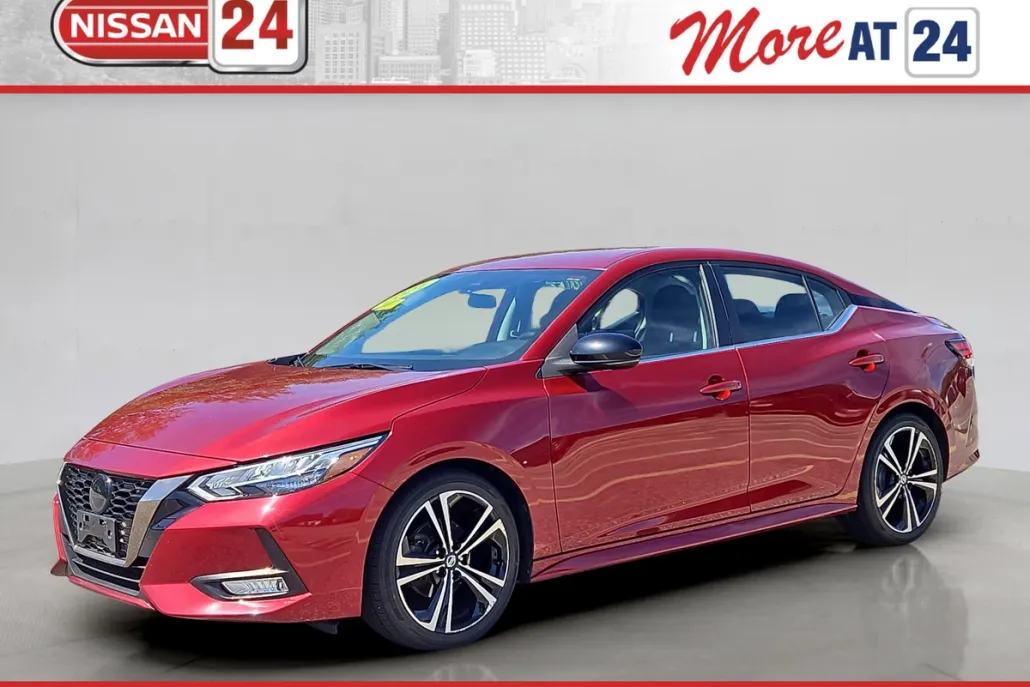 2021 Nissan Sentra SR photo 1