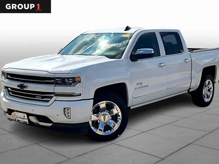 2018 Chevrolet Silverado 1500 LTZ photo 1