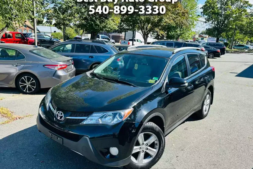 2014 Toyota RAV4 XLE photo 1