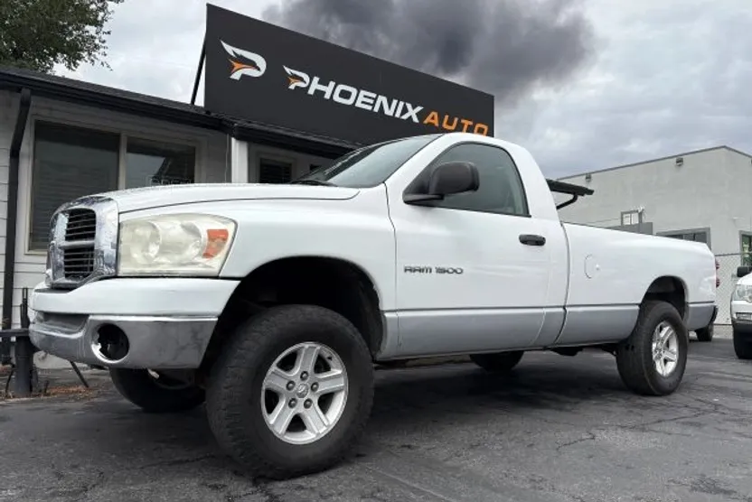 2007 Dodge Ram SLT photo 1