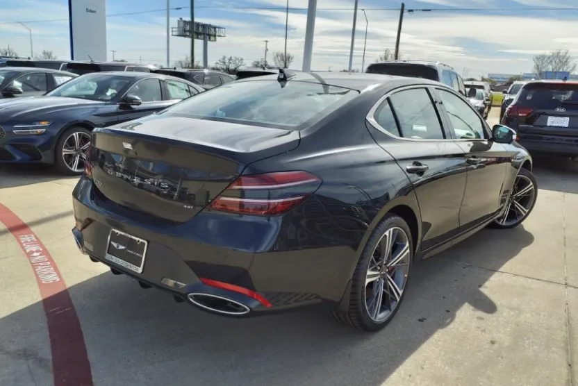 2024 Genesis G70 3.3T Sport Advanced photo 1