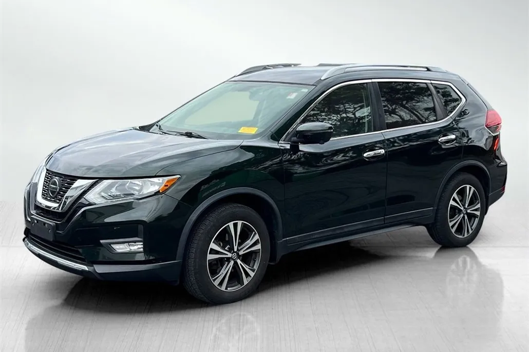 2019 Nissan Rogue SV photo 1
