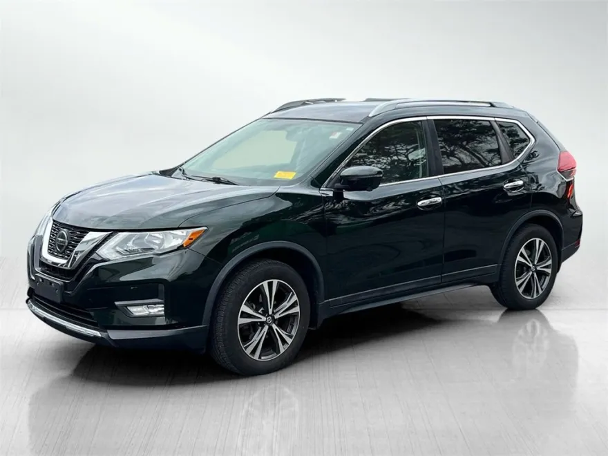 2019 Nissan Rogue SV photo 1
