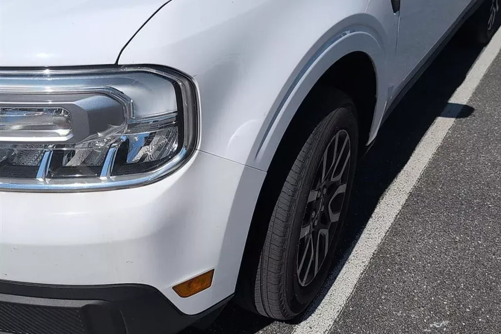 2022 Ford Maverick Lariat photo 1