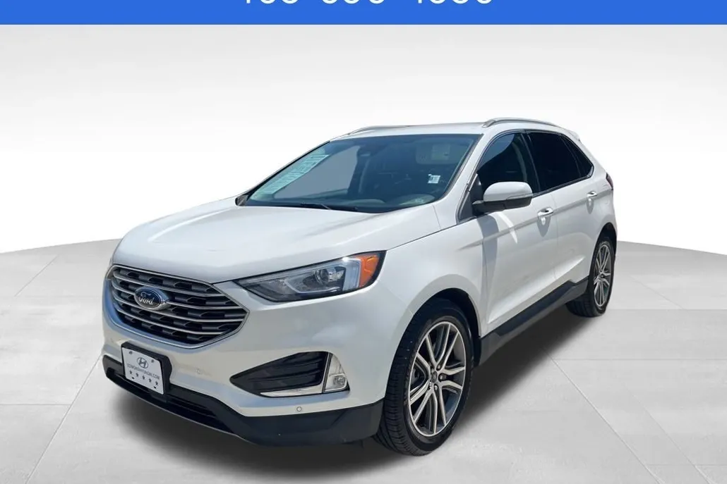 2021 Ford Edge Titanium photo 1