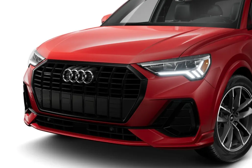 2025 Audi Q3 45 TFSI S line Premium photo 1