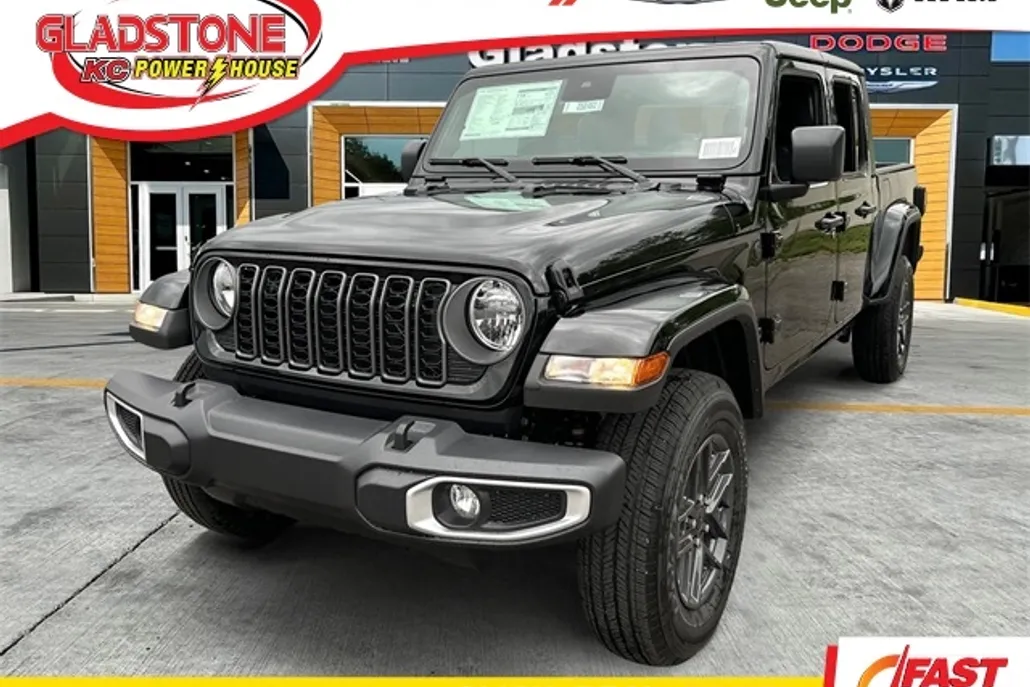 2025 Jeep Gladiator Sport S photo 1