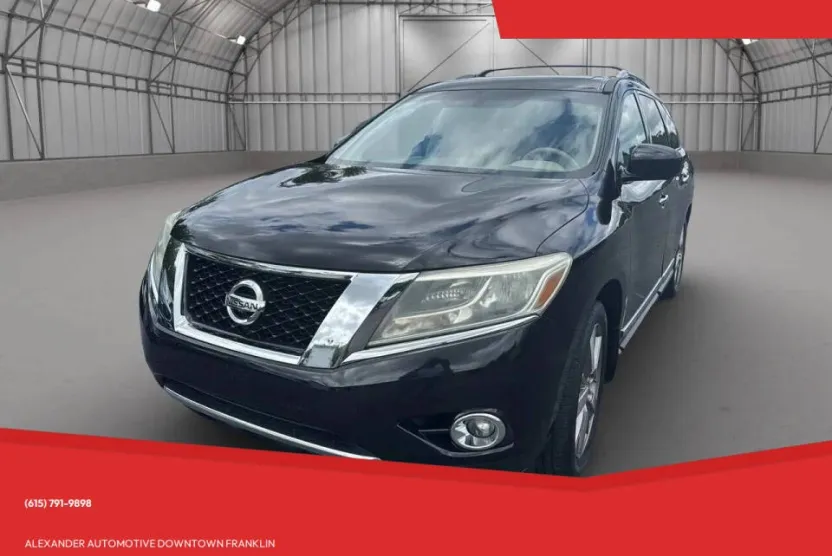 2014 Nissan Pathfinder Platinum photo 1