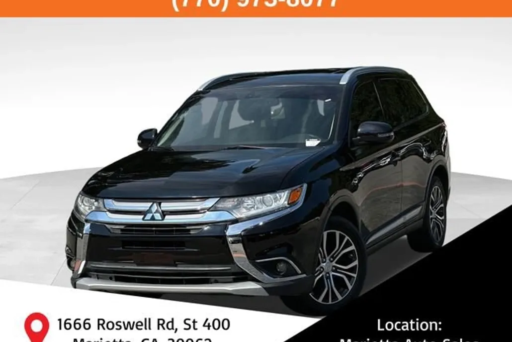2017 Mitsubishi Outlander SE photo 1