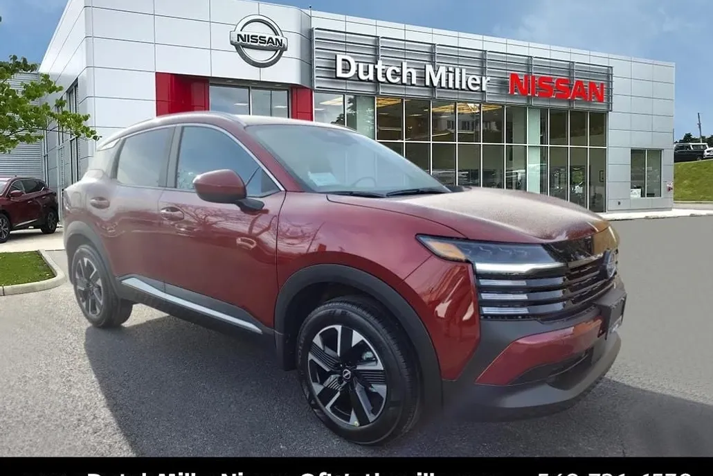 2025 Nissan Kicks SV photo 1