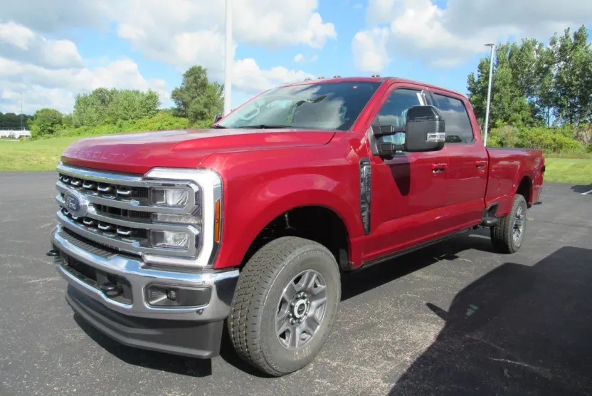 2026 Ford F-250 Lariat photo 1