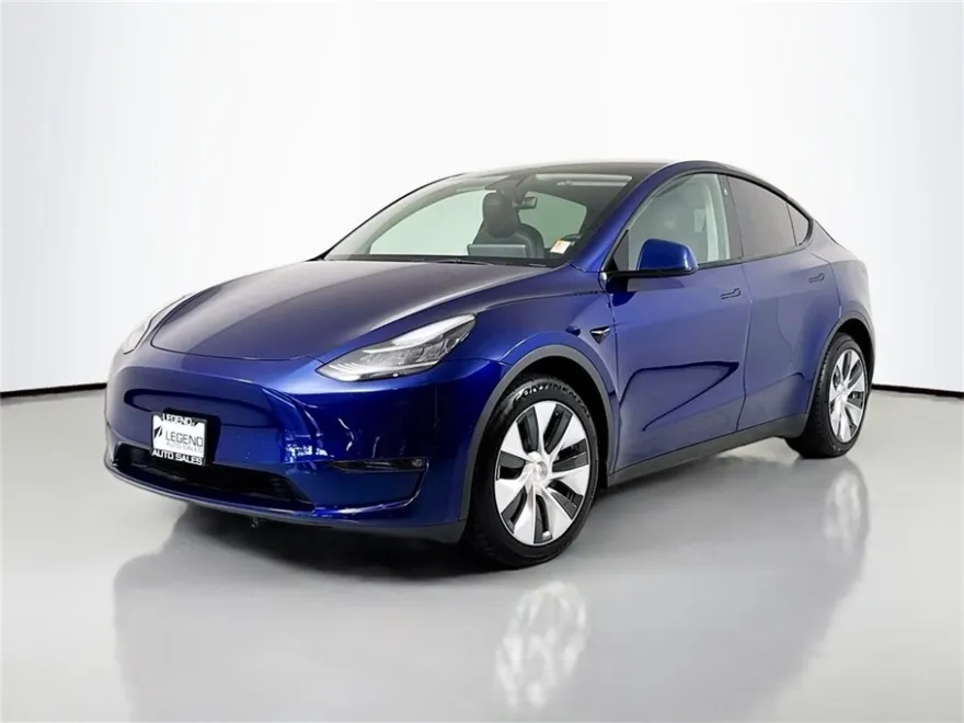 2022 Tesla Model Y Long Range photo 1