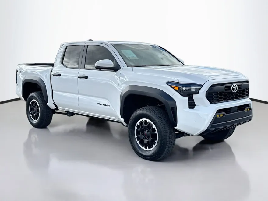 2024 Toyota Tacoma TRD Off-Road photo 1