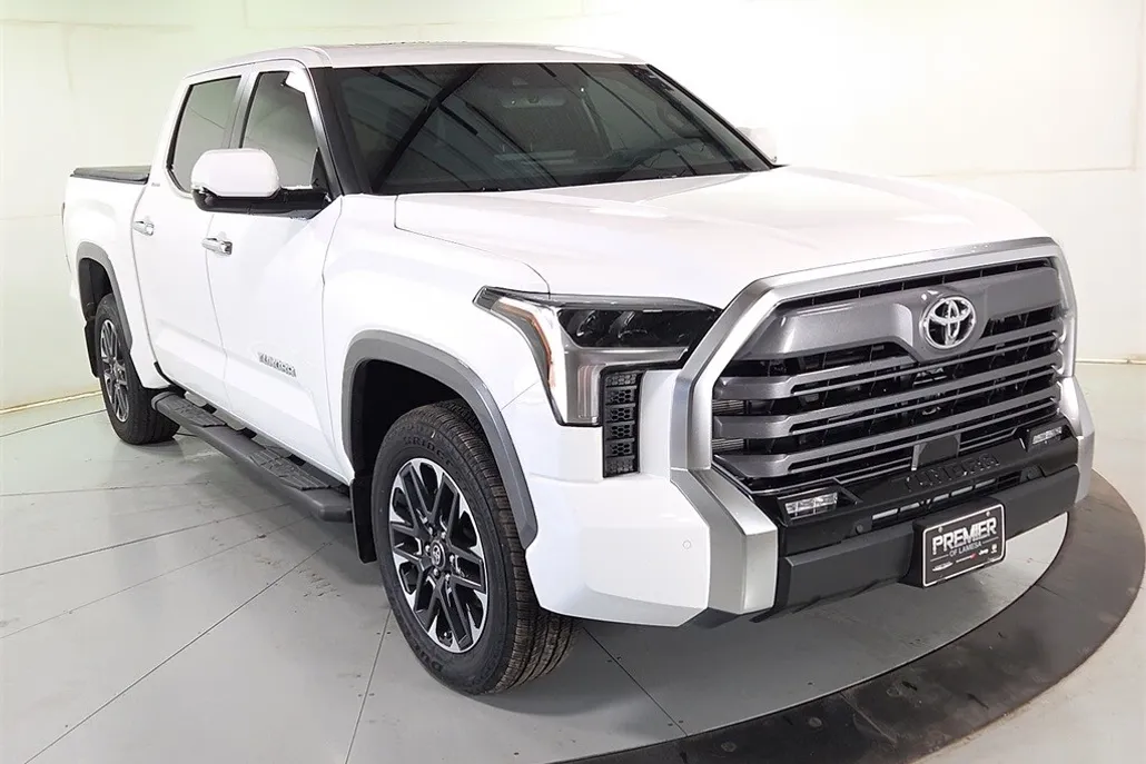 2025 Toyota Tundra Limited photo 1