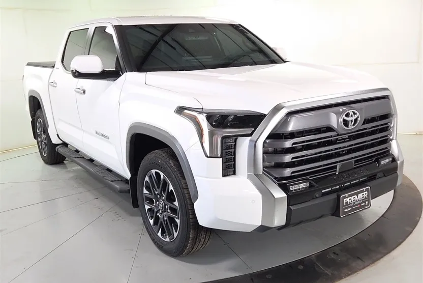 2025 Toyota Tundra Limited photo 1