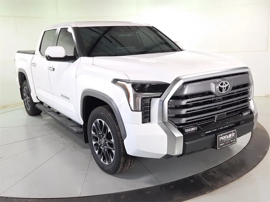 2025 Toyota Tundra Limited photo 1