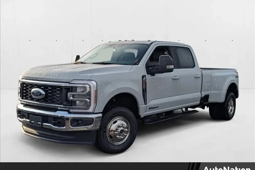 2026 Ford F-350 XLT photo 1