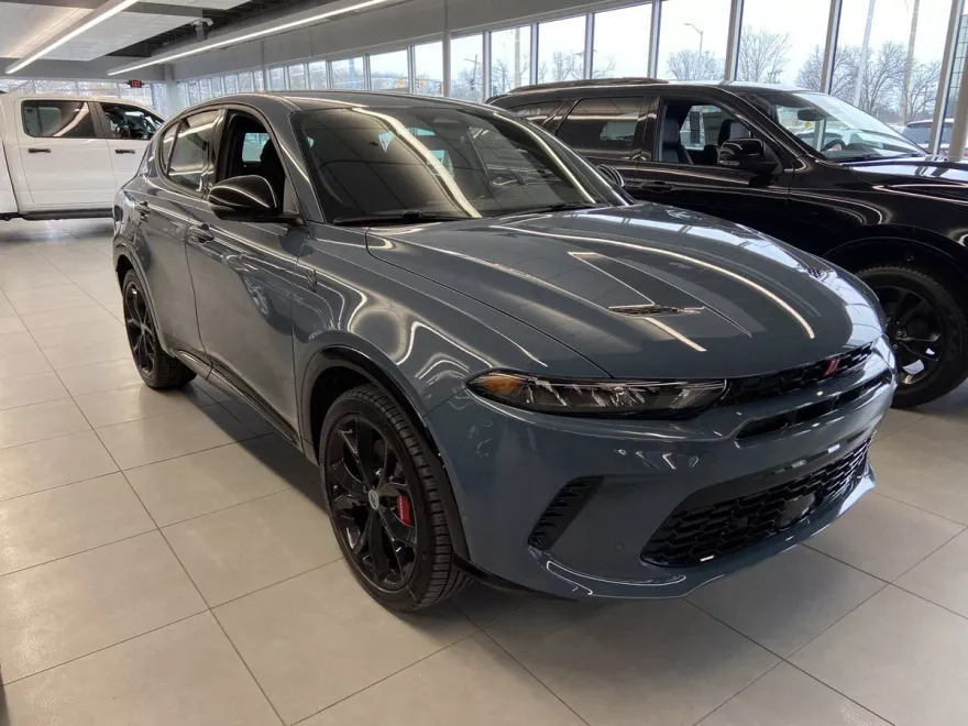2025 Dodge Hornet R/T photo 1