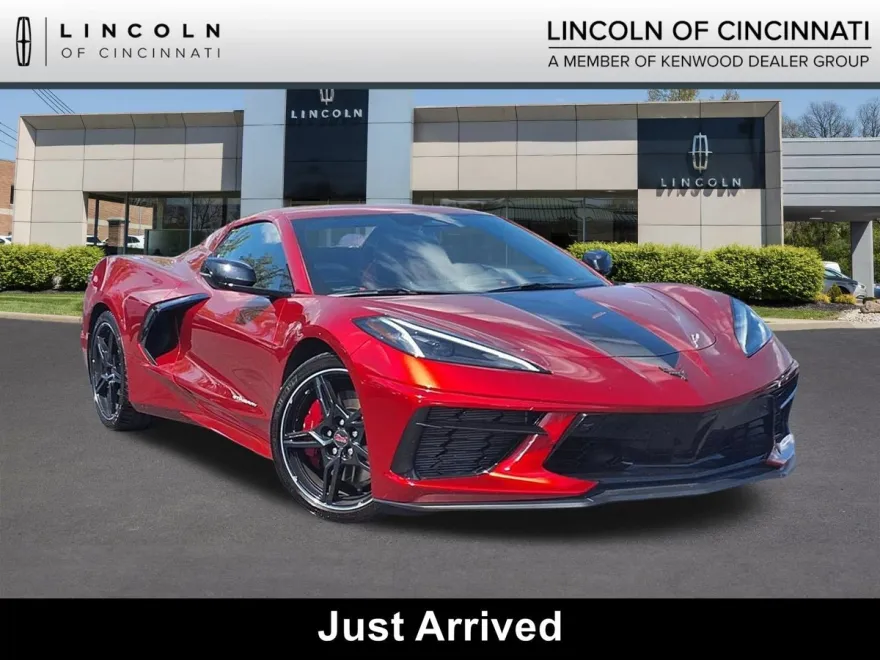 2024 Chevrolet Corvette Stingray 2LT Convertible photo 1